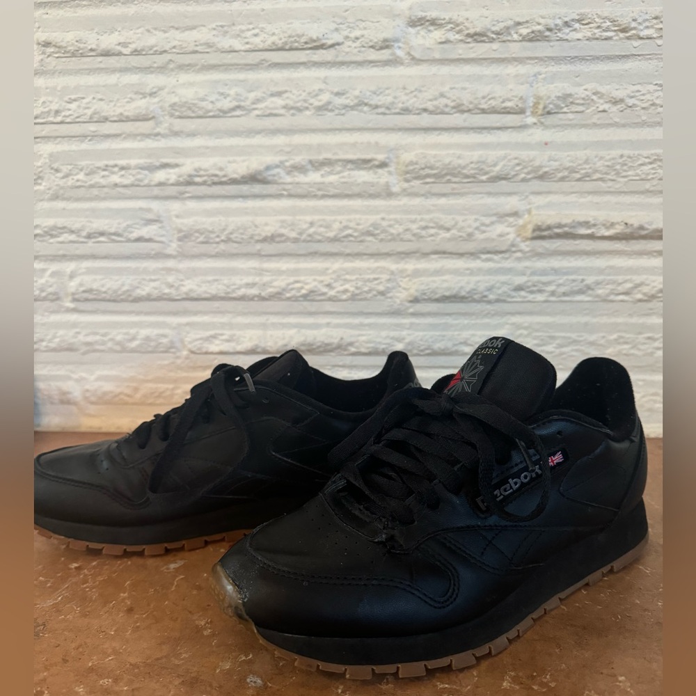 Reebok classic black leather sneakers - Picture 10 of 12